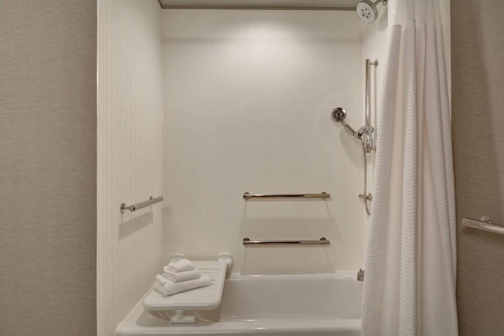 Hotel Courtyard By Marriott Jackson Madison Exterior foto