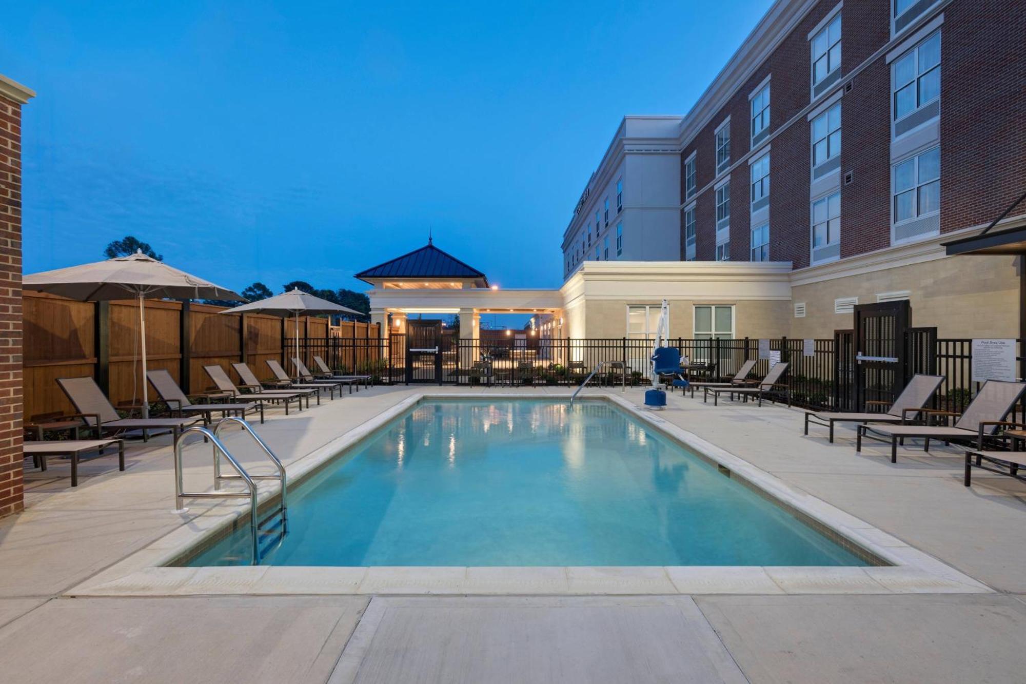 Hotel Courtyard By Marriott Jackson Madison Exterior foto